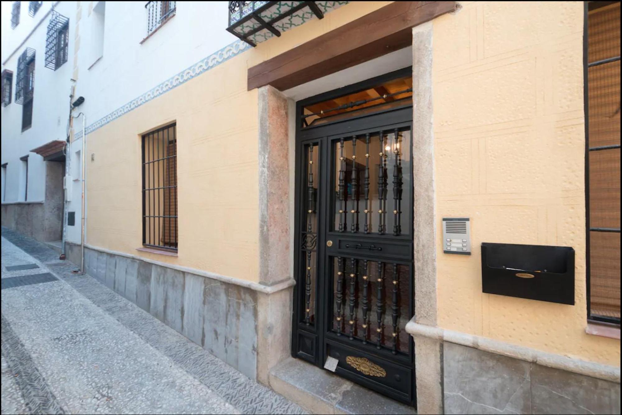 Apartamentos Centro Historico A Los Pies De La Alhambra Granada Kültér fotó