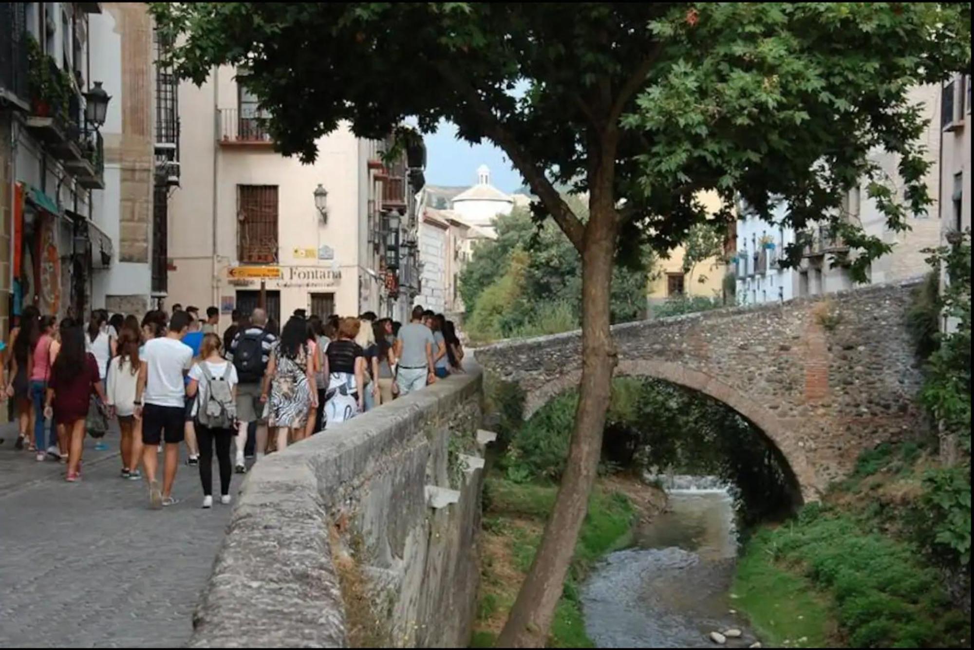 Apartamentos Centro Historico A Los Pies De La Alhambra Granada Kültér fotó